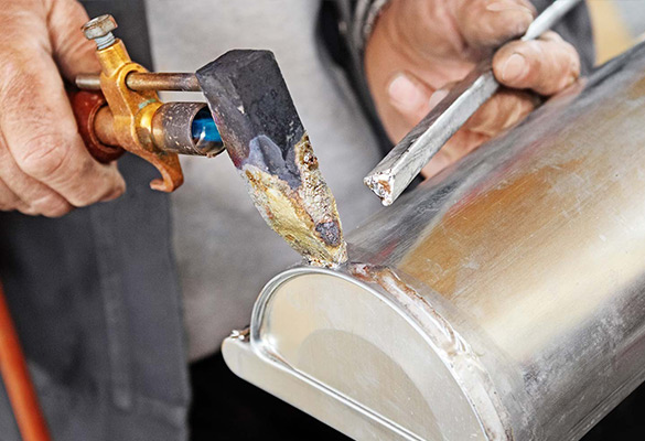 Ent Bischoff : Spécialiste en travaux de zinguerie à Pontoise et dans tout le Val d'Oise (95)